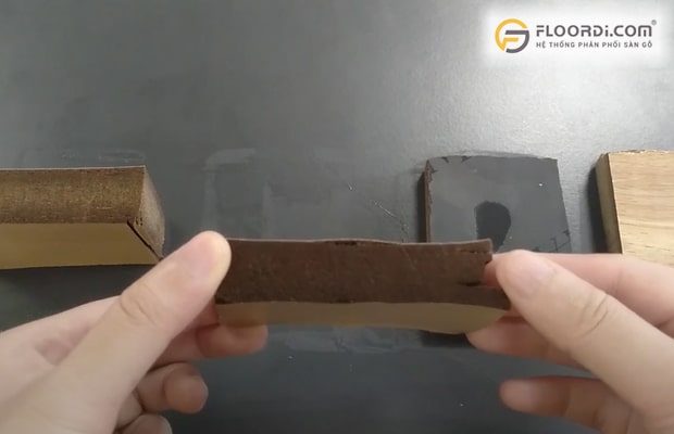 Độ trương nở là thước đo để xác định mức độ chịu nước ở mỗi loại gỗ lót sàn công nghiệp